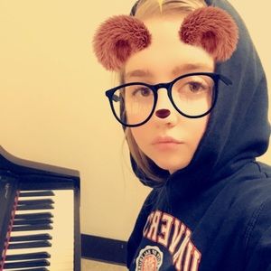 Meet your Posher, Caroline